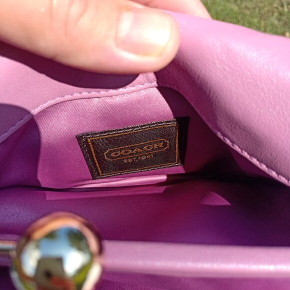 Rare Coach Kiss lock Mini Hobo bag - Pink - Picture 13 of 16